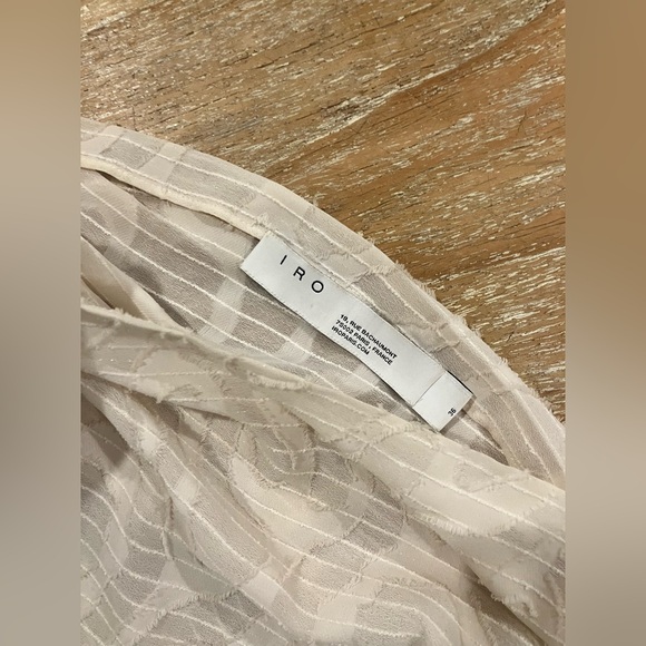 IRO xs
Rinie one-shoulder pleated fil coupé chiffon top.. perfect condition - Picture 6 of 9